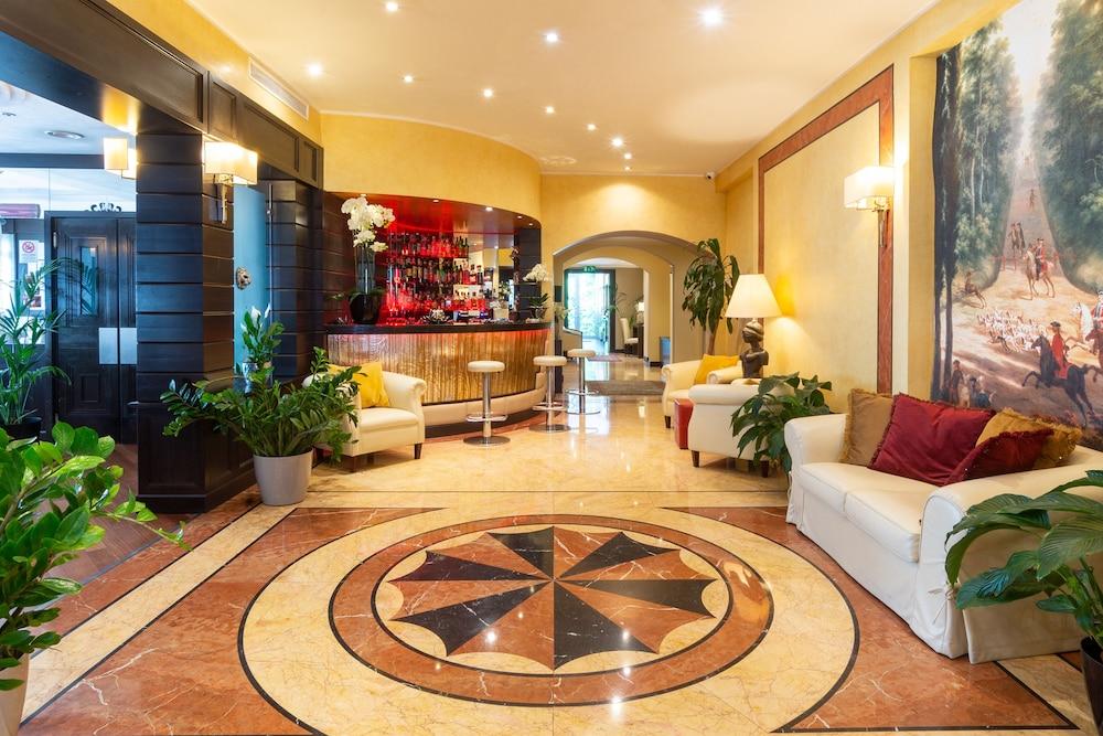 Silver Hotel