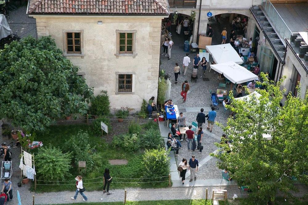 Un Posto A - All'interno Di Cascina Del 700 Mailand