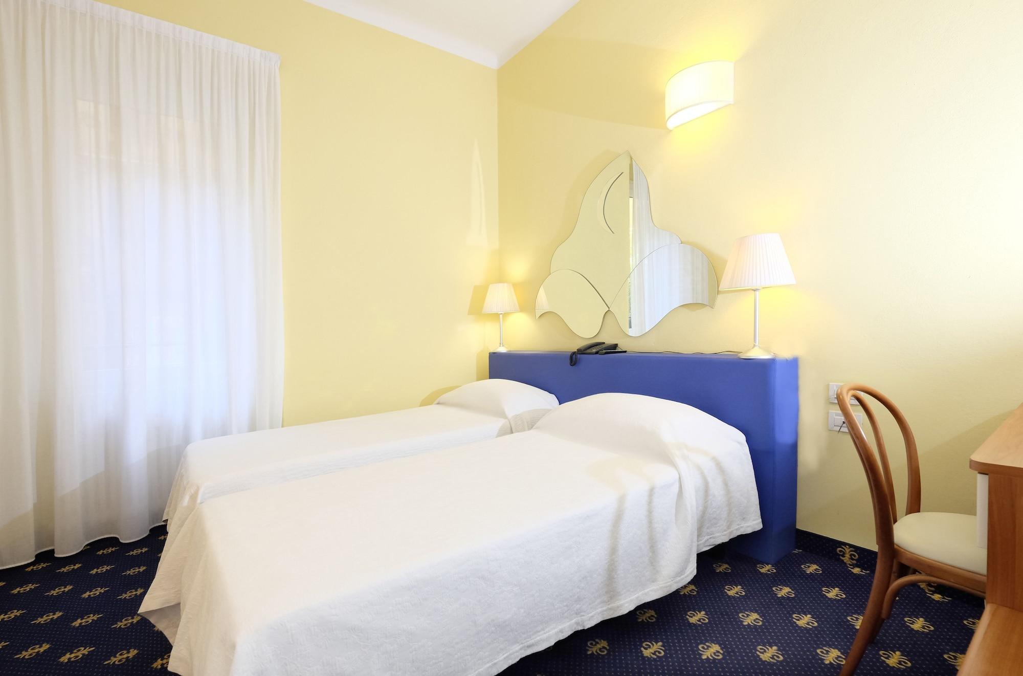 My Hotel 2*