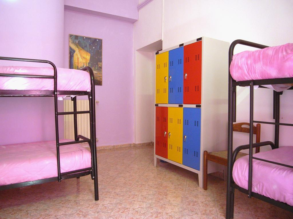 California Hostel *