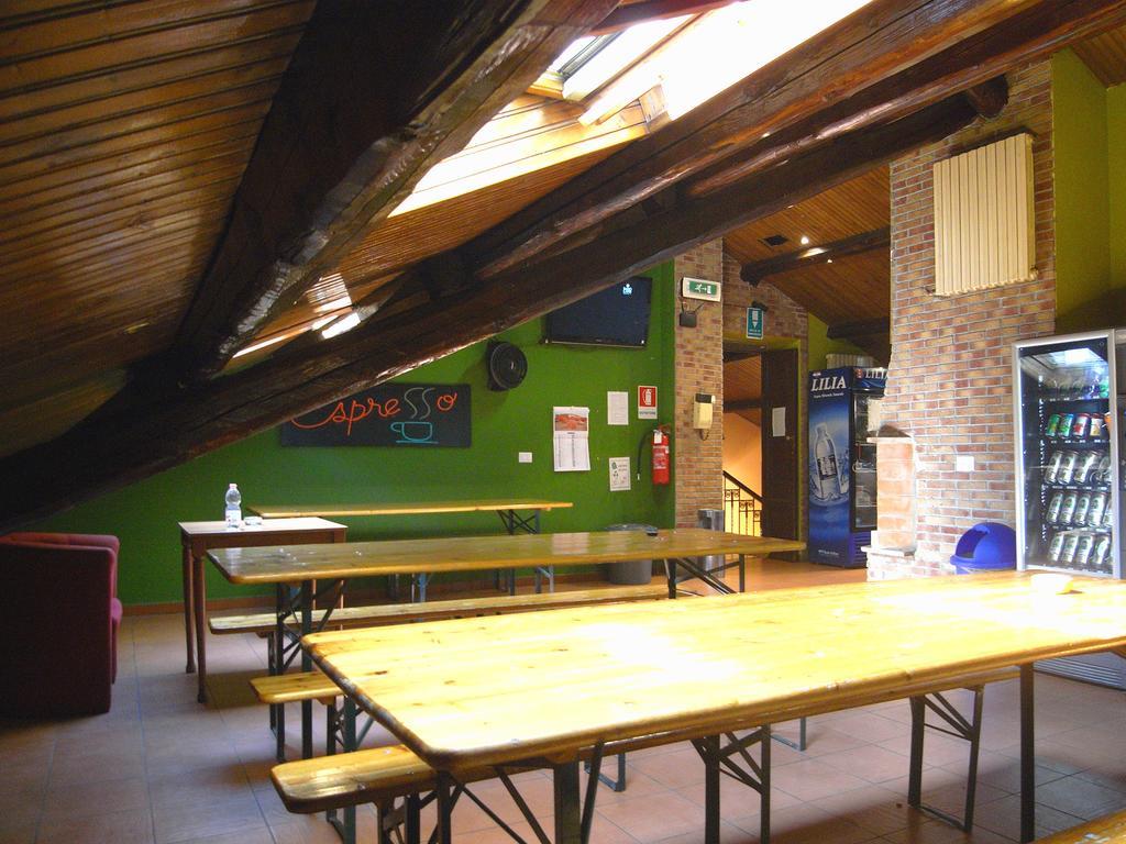 California Hostel *