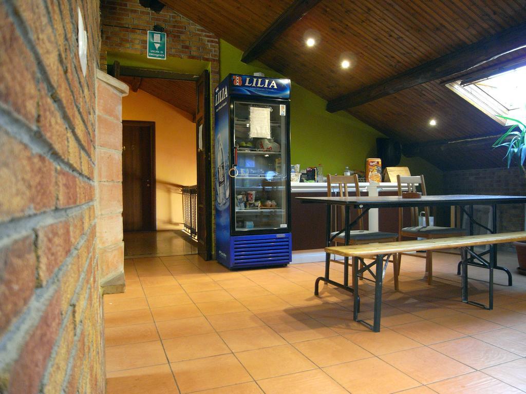 Hostel California *
