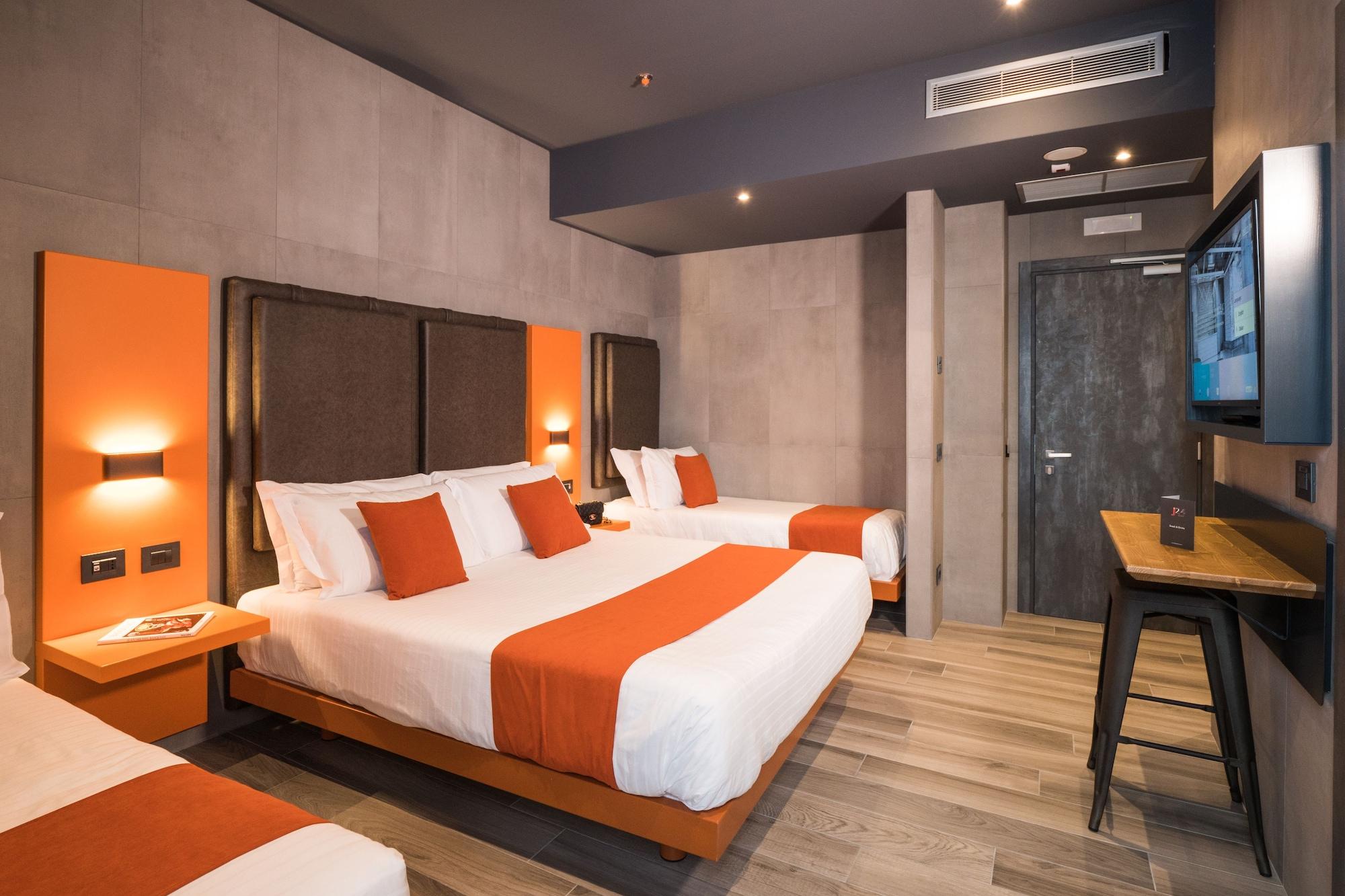 Hotel J24