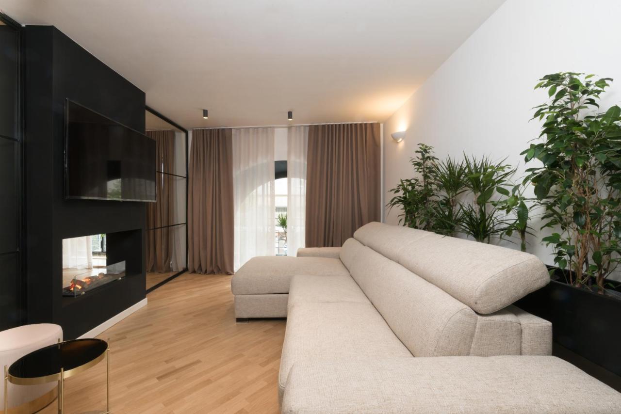 Apartment Brera Premium Near Duomo Wifi