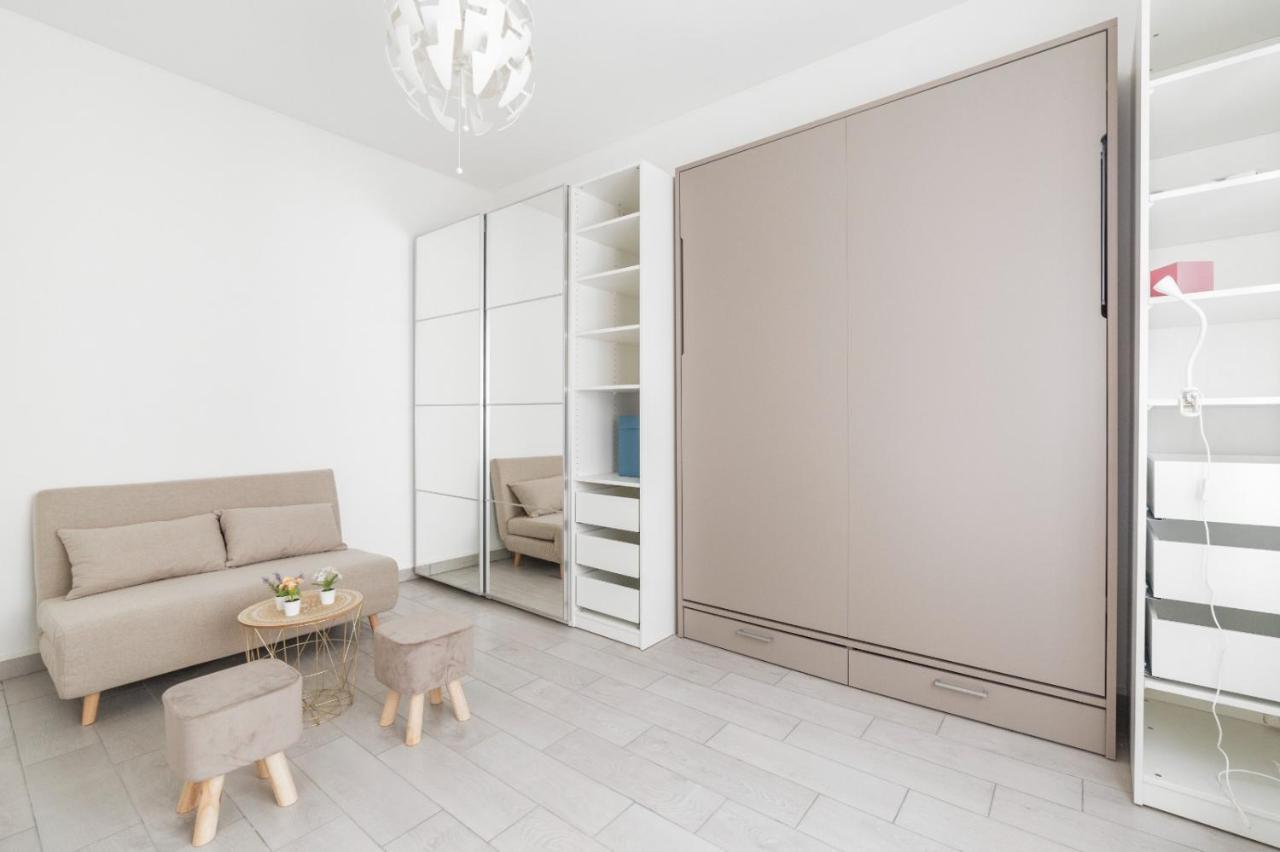 Apartment Piazza Tripoli Bright Mailand