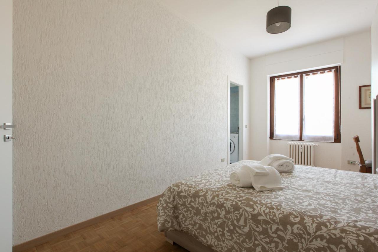 New Fashion District, 3 Bdrs - 30 Minutes From Linate With New Subway Apartment *