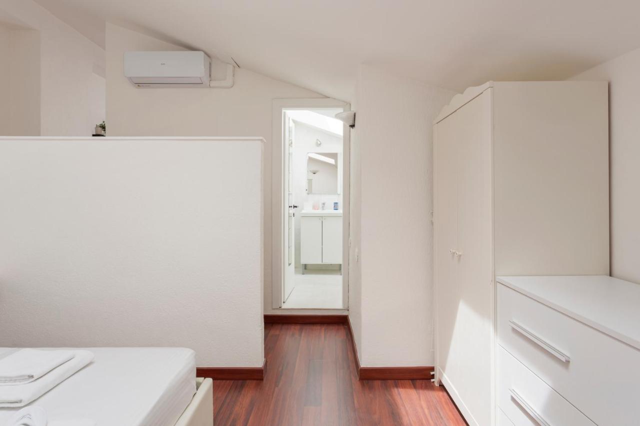 1 Bedroom Apt - Duomo 4 * Milão