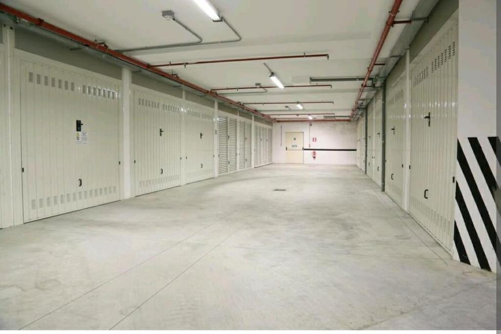 Vela Centro Con Garage Apartment
