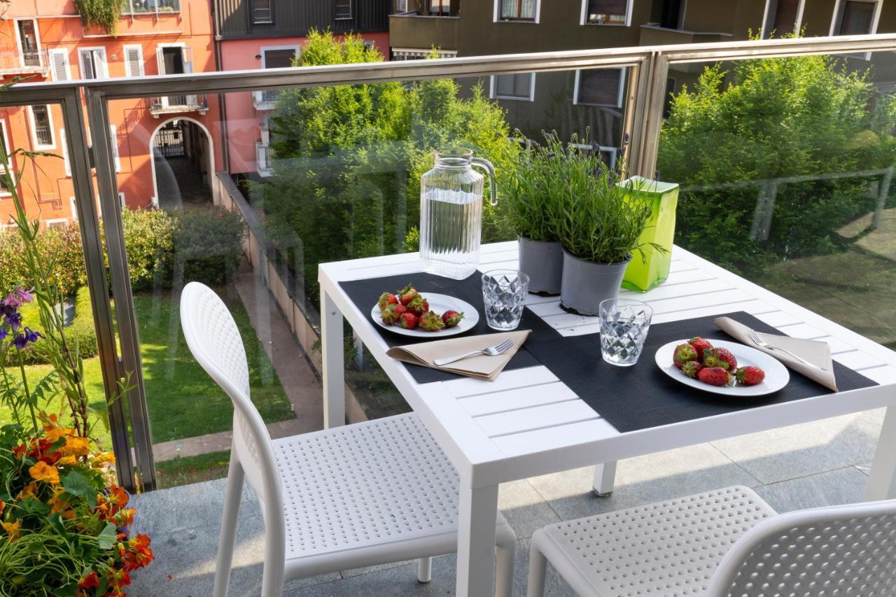Apartamento Vela Centro Con Garage Milão