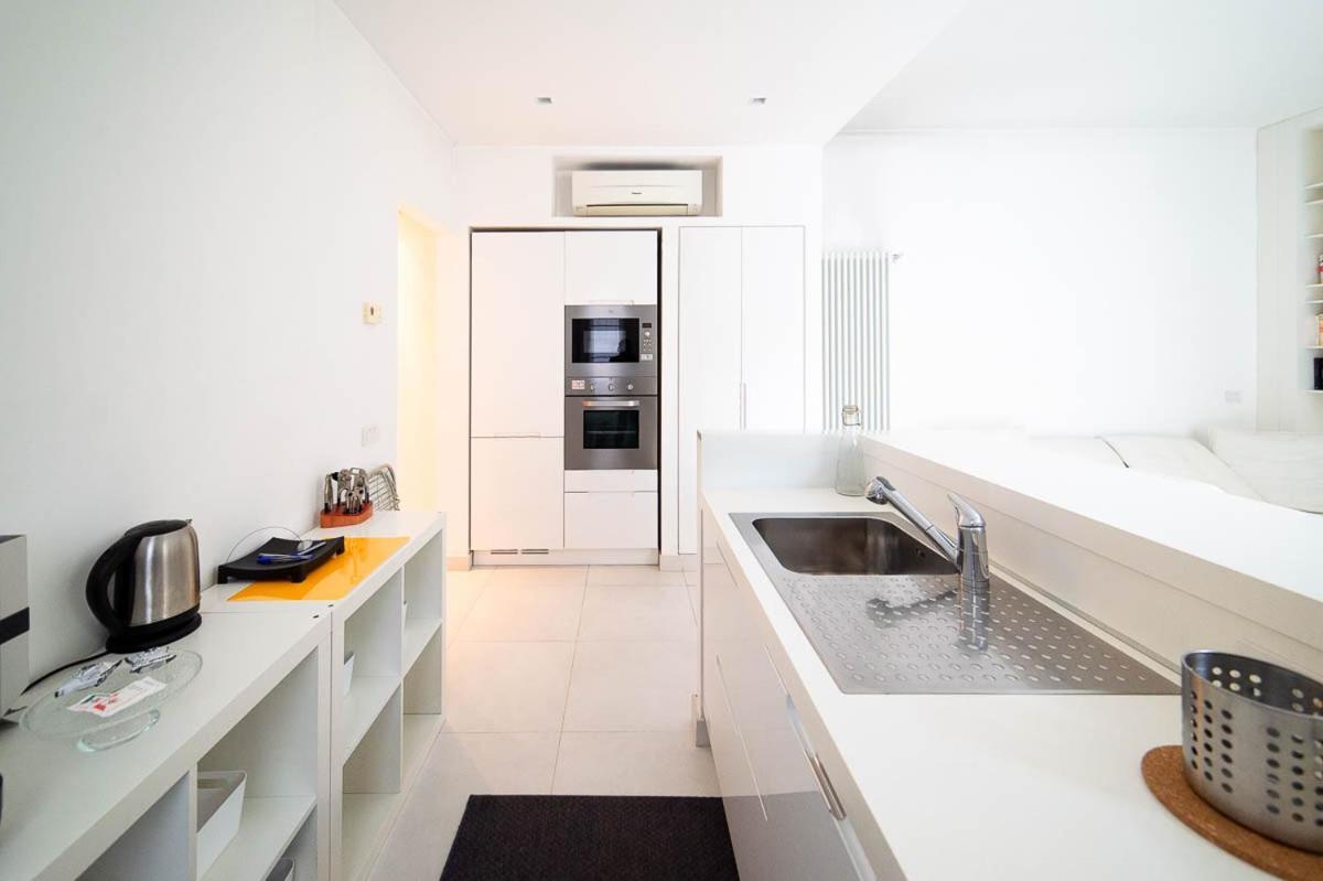Hbhall Navigli 6b Apartment Milan