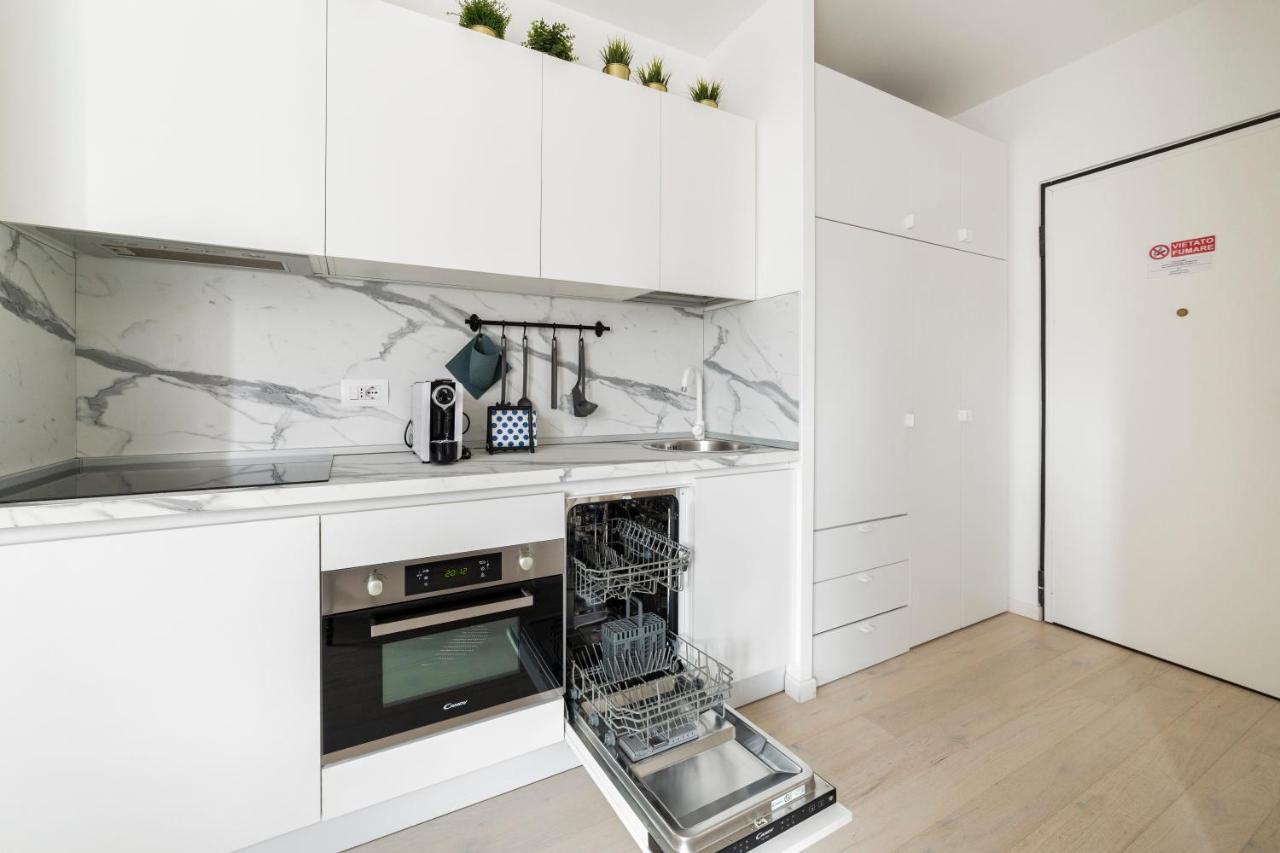 Brand New Apts Lima M1 Mailand