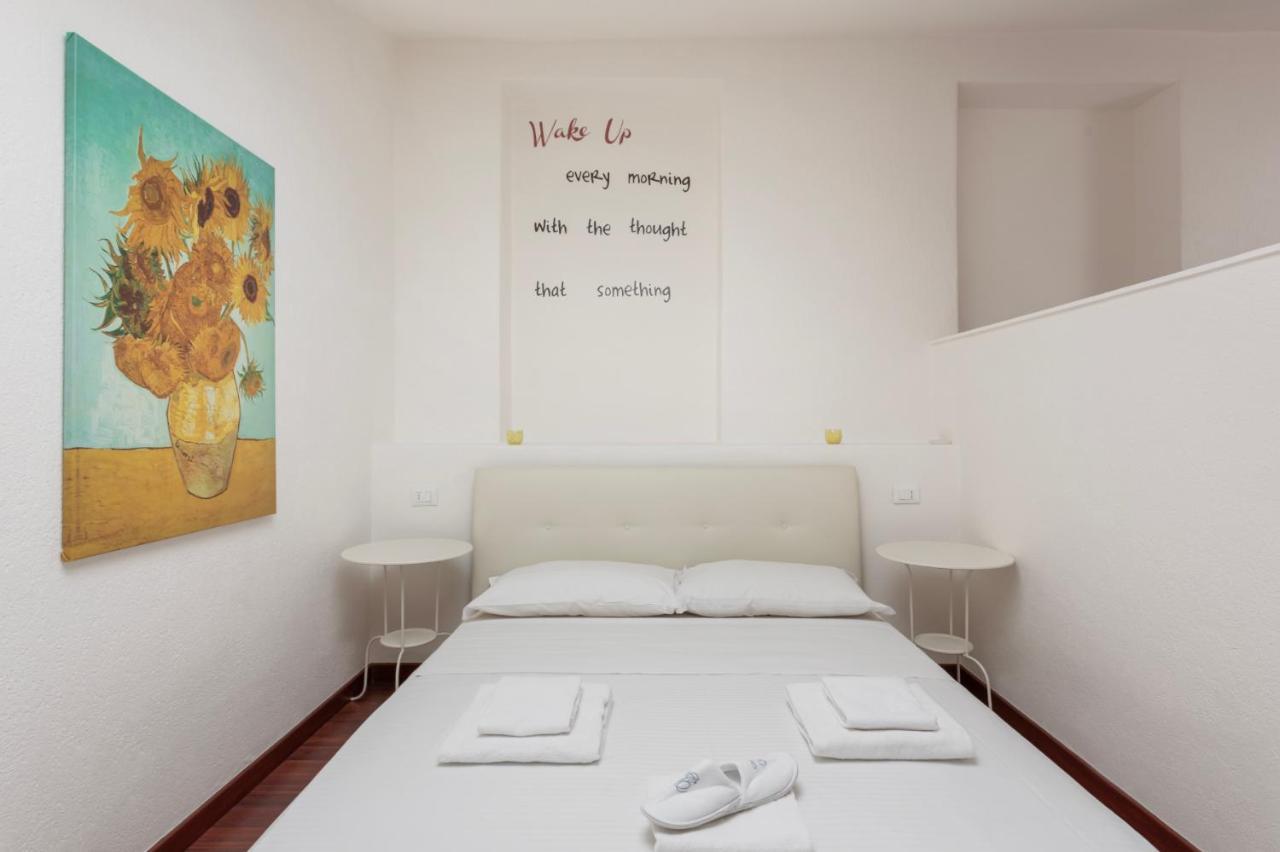Apartamento 1 Bedroom Apt - Duomo 4 Milão