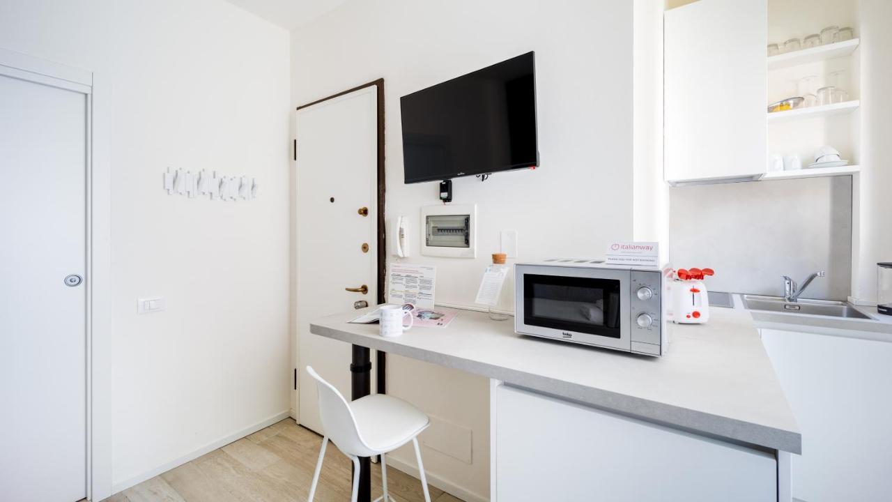 Italianway - The B Village Business Apartamento *