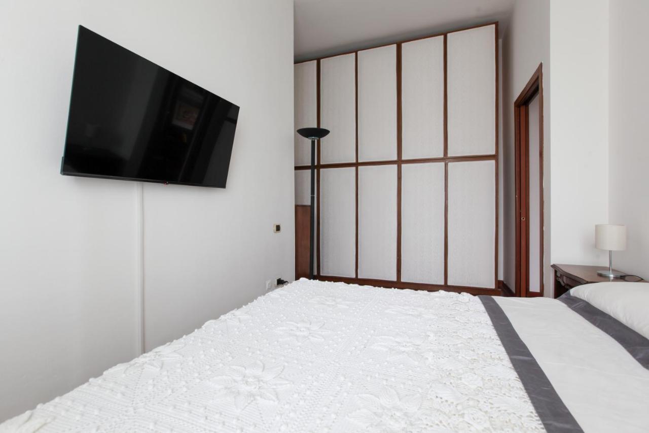 Apartamento Bohemian District 2 Bdrs Milão