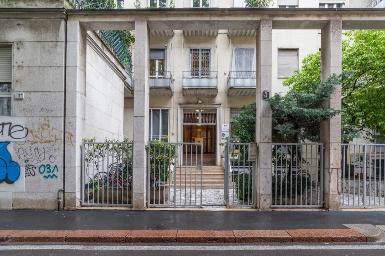 Sant'ambrogio Bright With Terrace Apartment
