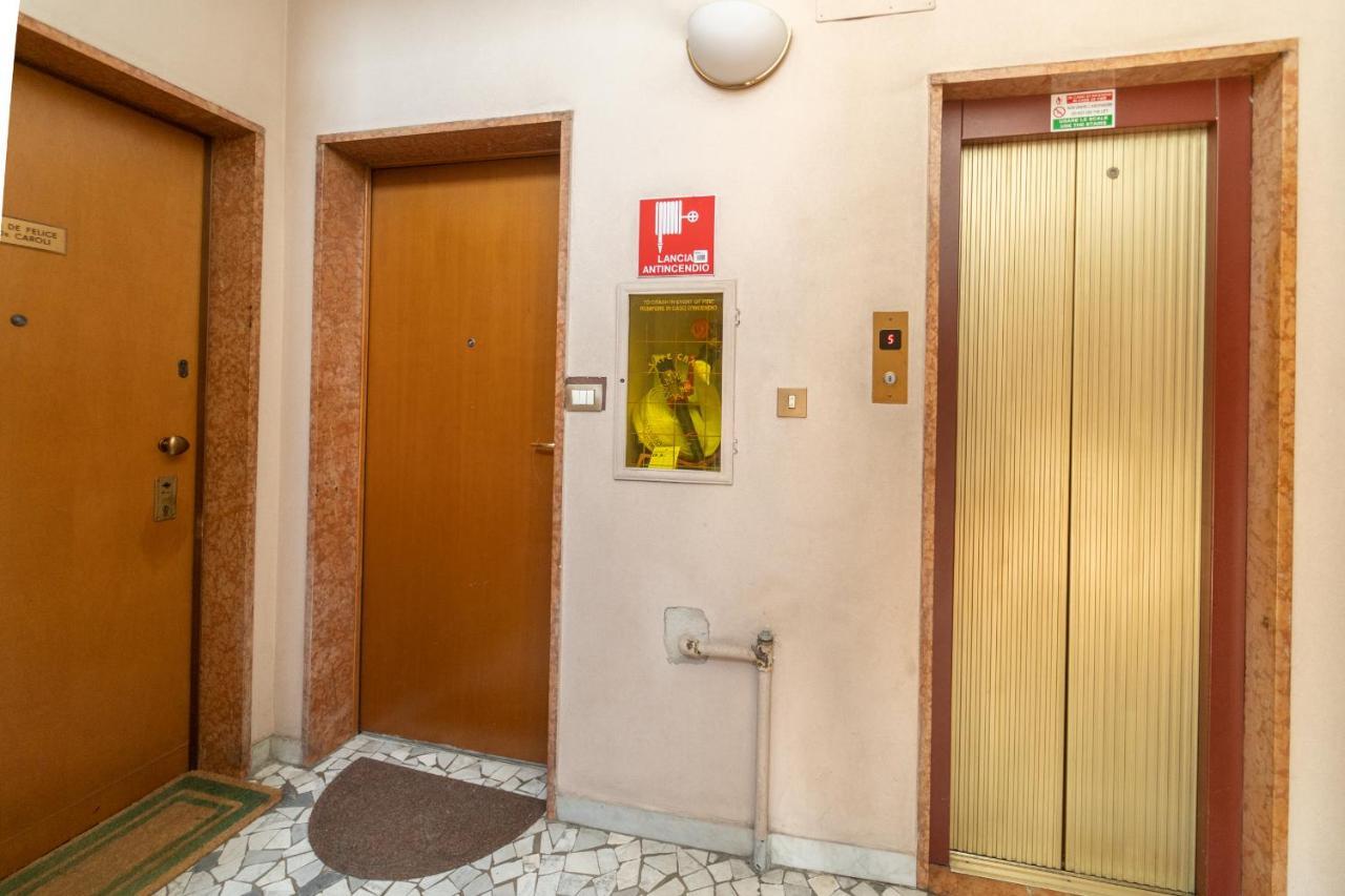 Central Apartment Milano Apartamento *