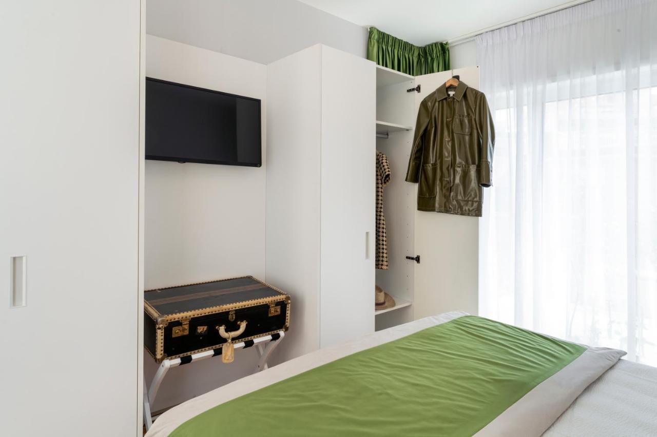 Vela Centro Con Garage Apartamento *