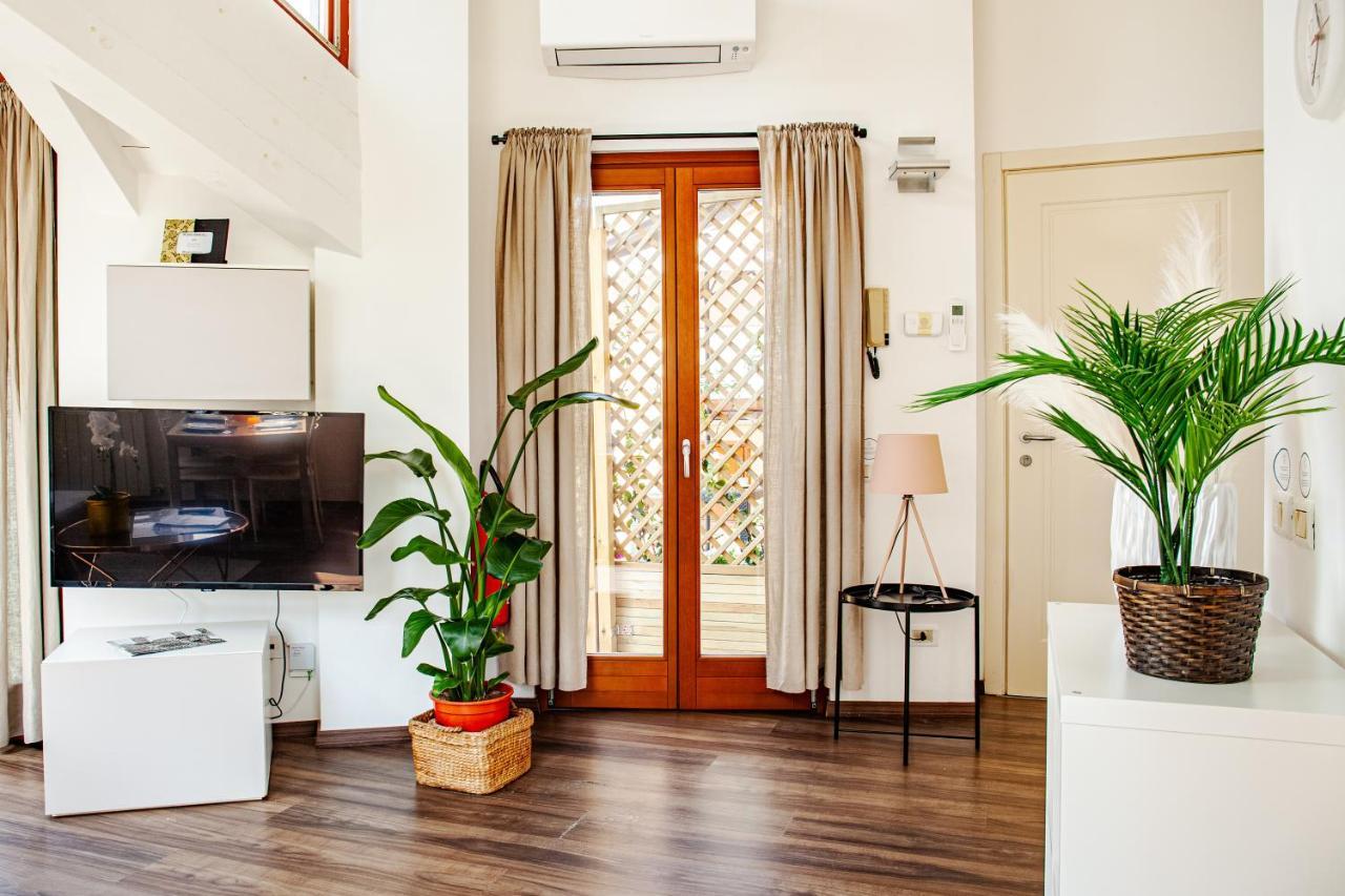 Apartment Sunshine Raggio Di Sole Mailand
