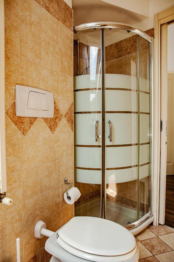 Apartment Sunshine Raggio Di Sole Mailand