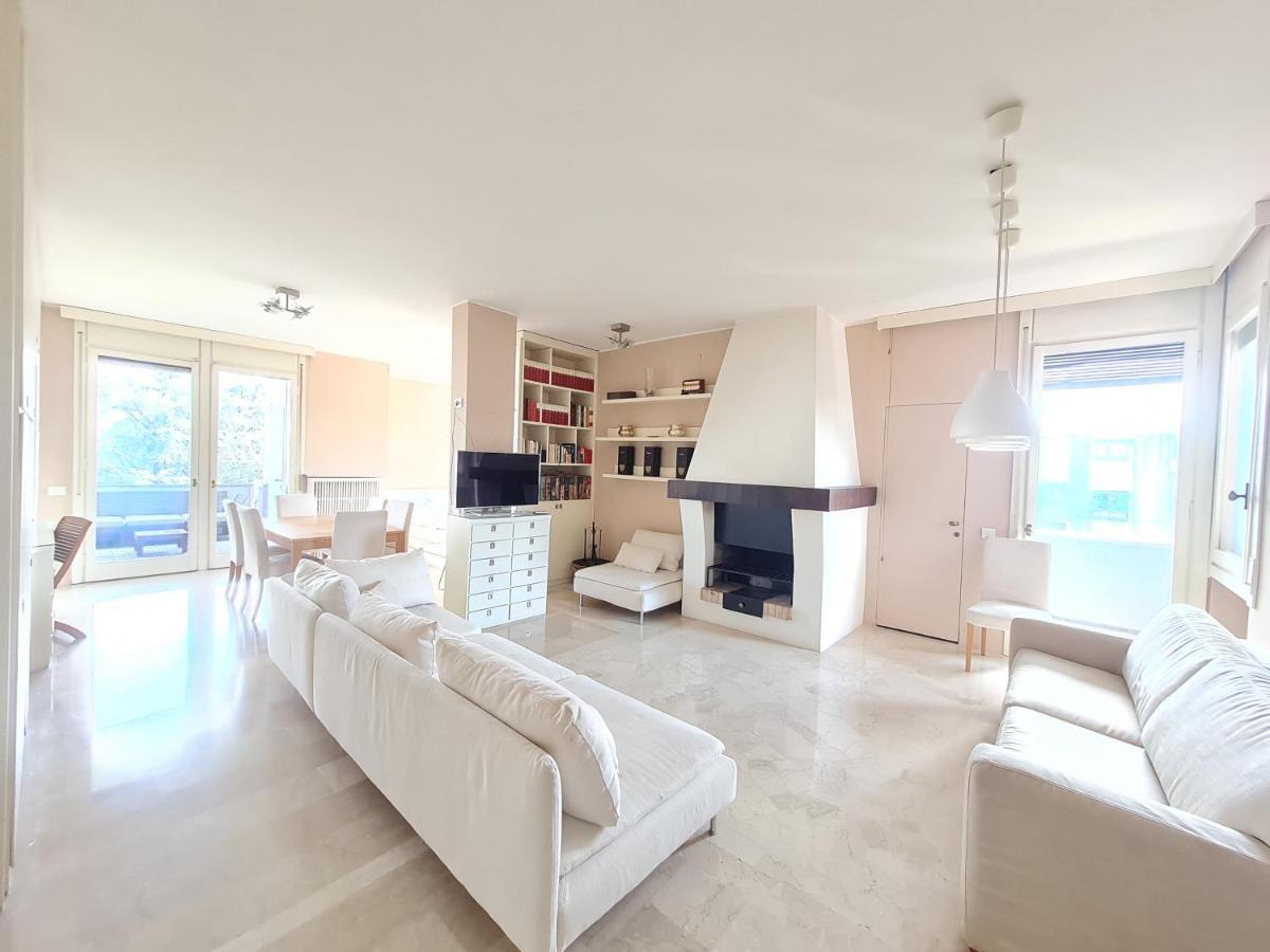 Apartment Ottoboni Charme With Terrace Milan