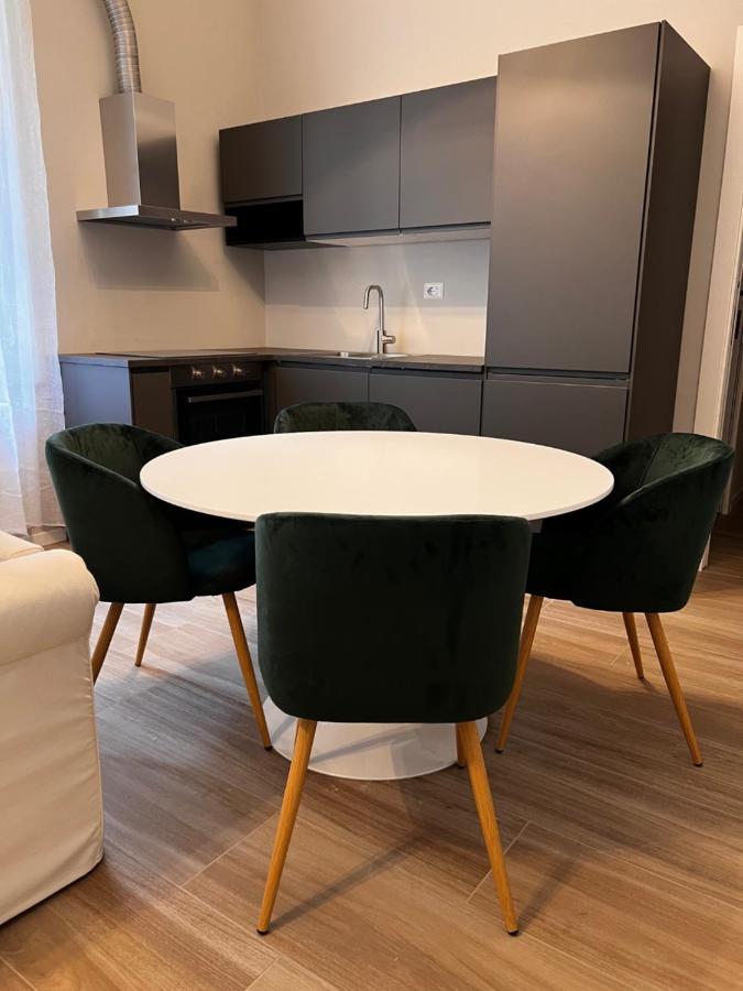 Velasca Pearl Apartment Milan