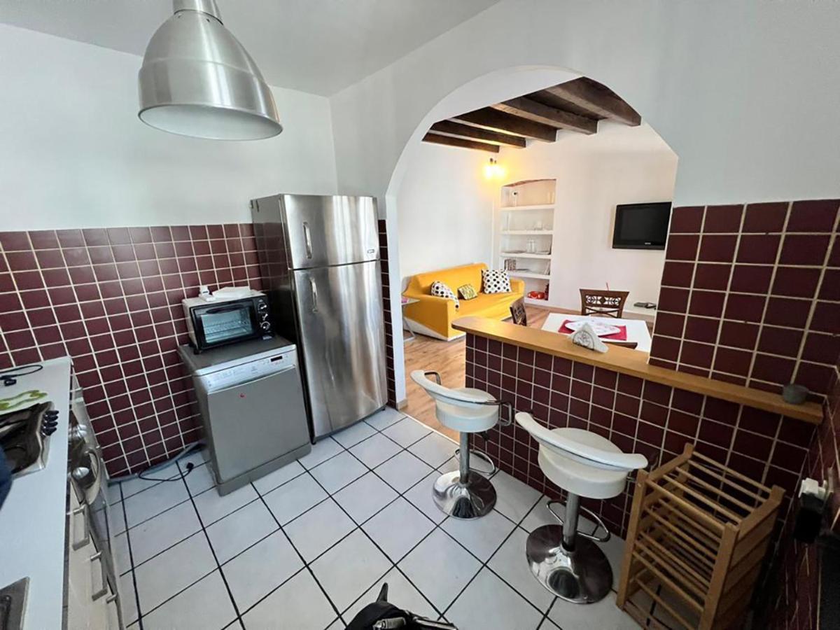 Lovely 1 Bdr In Paolo Sarpi Apartment *