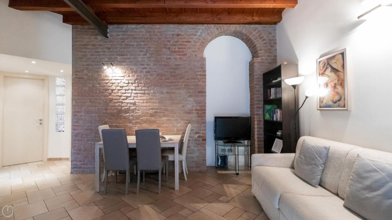 Italianway - Muratori 8 * Milan