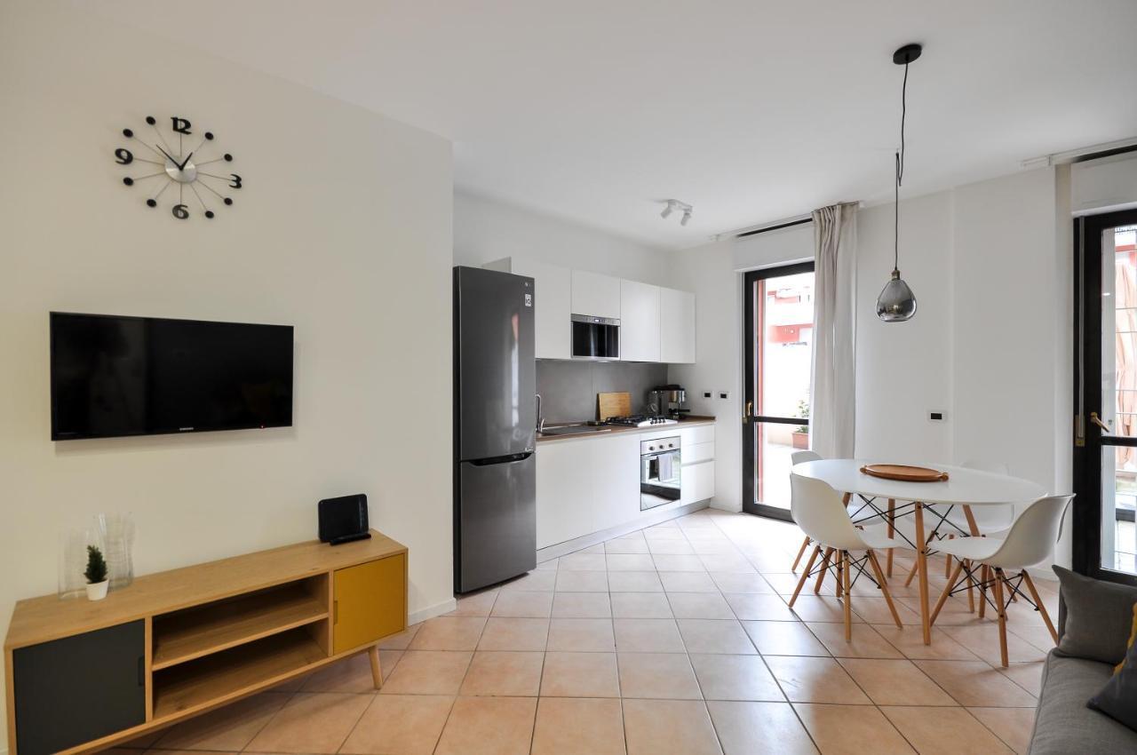 Caseospitali - Casa Cri&Eli, Super Trilocale Con Terrazzo In Zona Lambrate Per 5 Apartamento