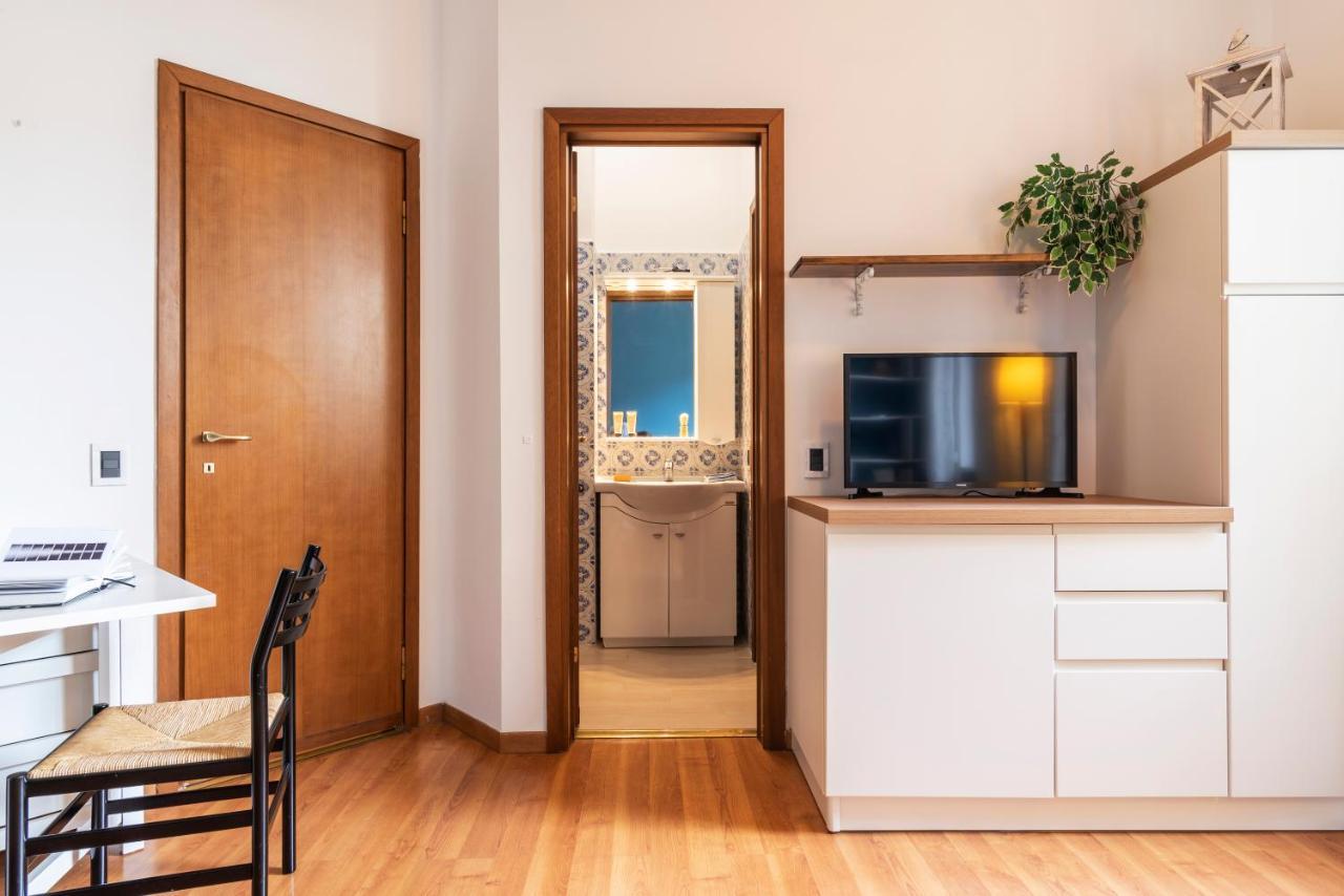 Casa Blu Flexyrent Wifi - No Ac Apartment Mailand