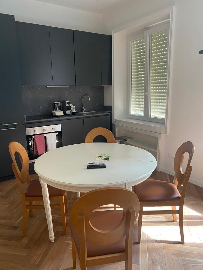 Apartamento - Delizioso In Pieno Centro. Fancy Yellow Milão
