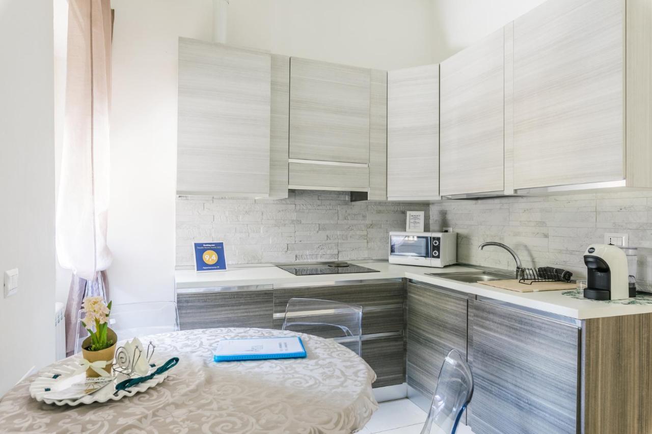 Apartment 21