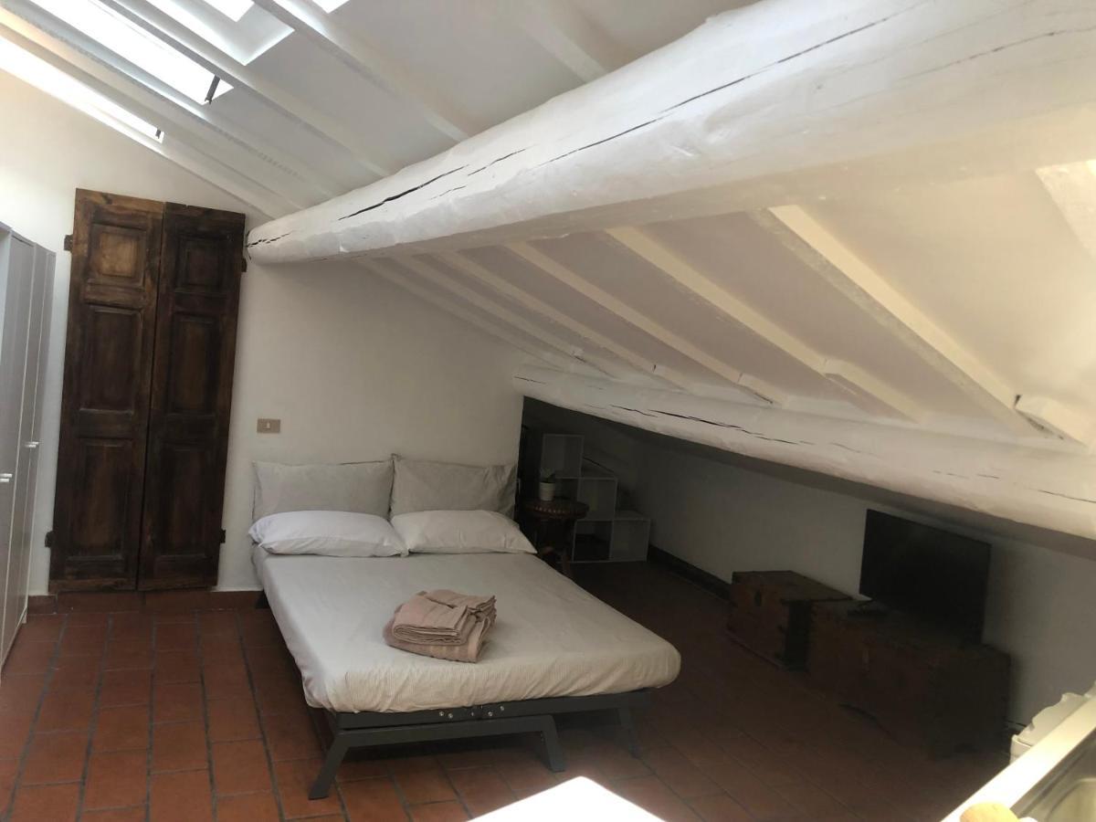 Il Tetto Fiorito Dell'isola Apartment *