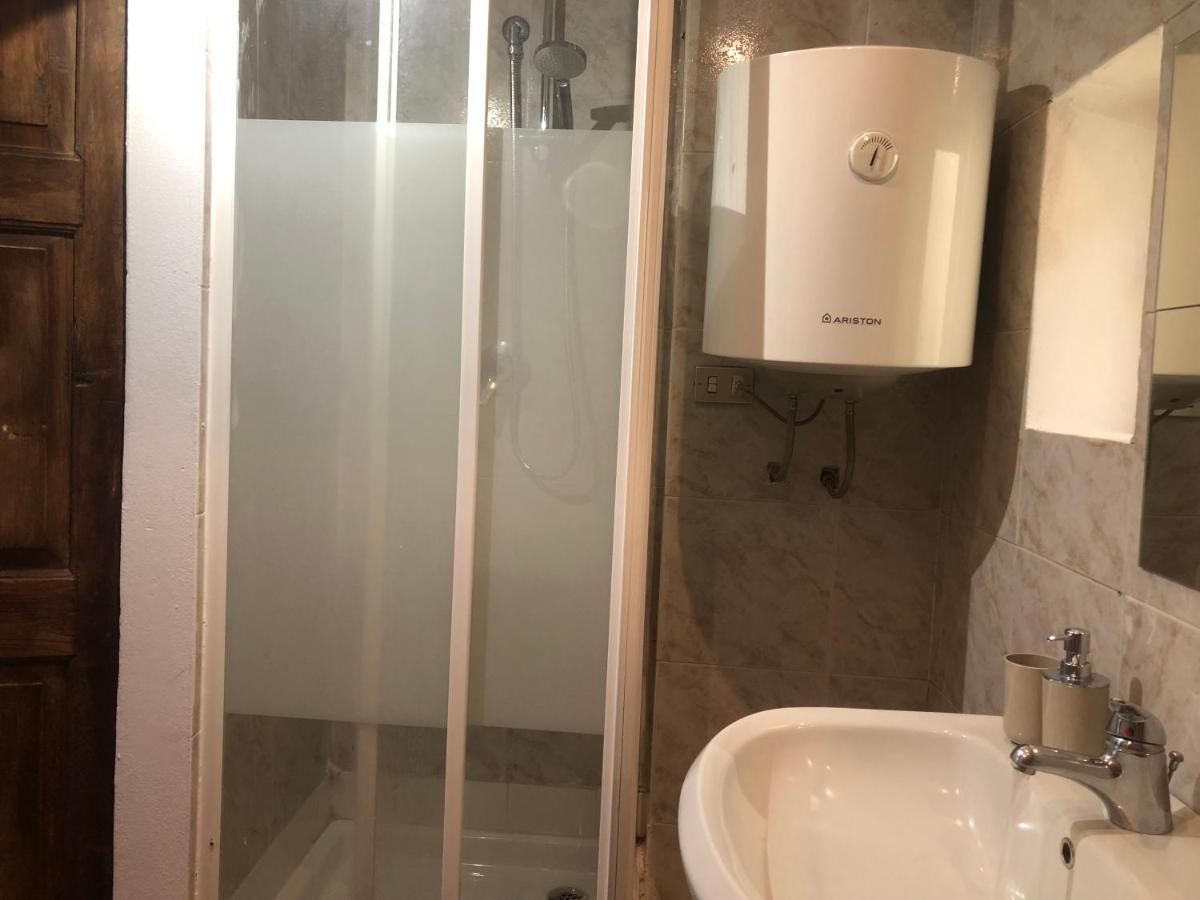 Apartment Il Tetto Fiorito Dell'isola Milan