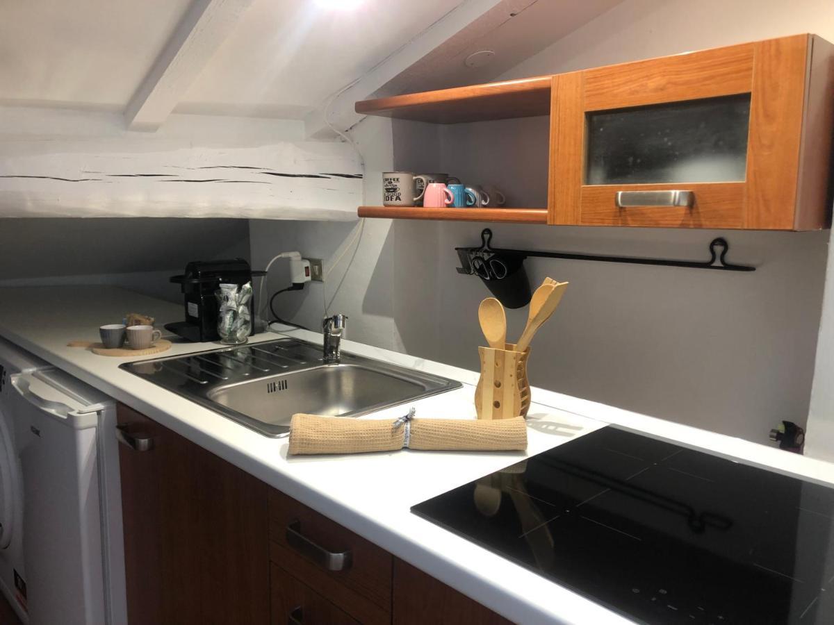 Il Tetto Fiorito Dell'isola Apartment