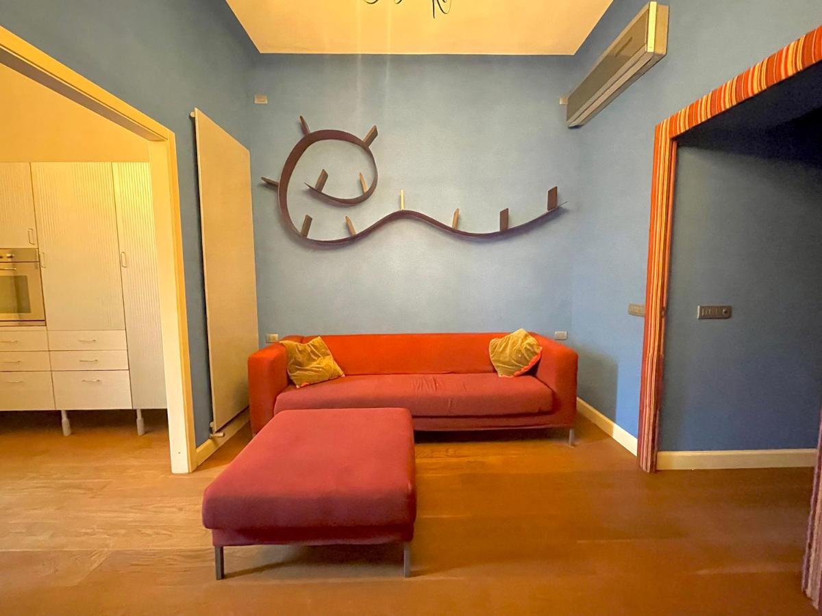Inavigli - Retro Chic Flat In Milan