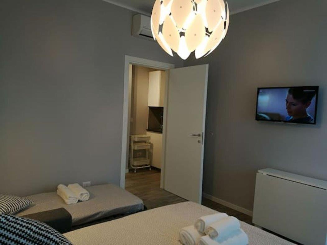 Apartment Con Grande Terrazzo In Via Lomellina - Lome 527 *