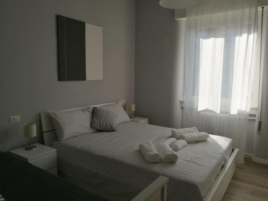 Con Grande Terrazzo In Via Lomellina - Lome 527 Mailand