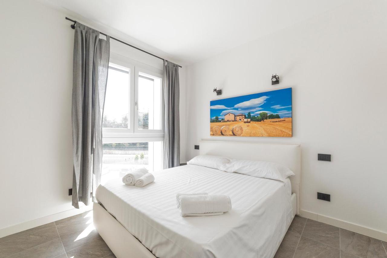 Modern Apt With Terrace And Parking! *
