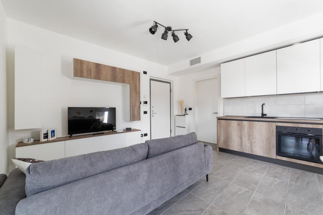Modern Apt With Terrace And Parking! Mailand
