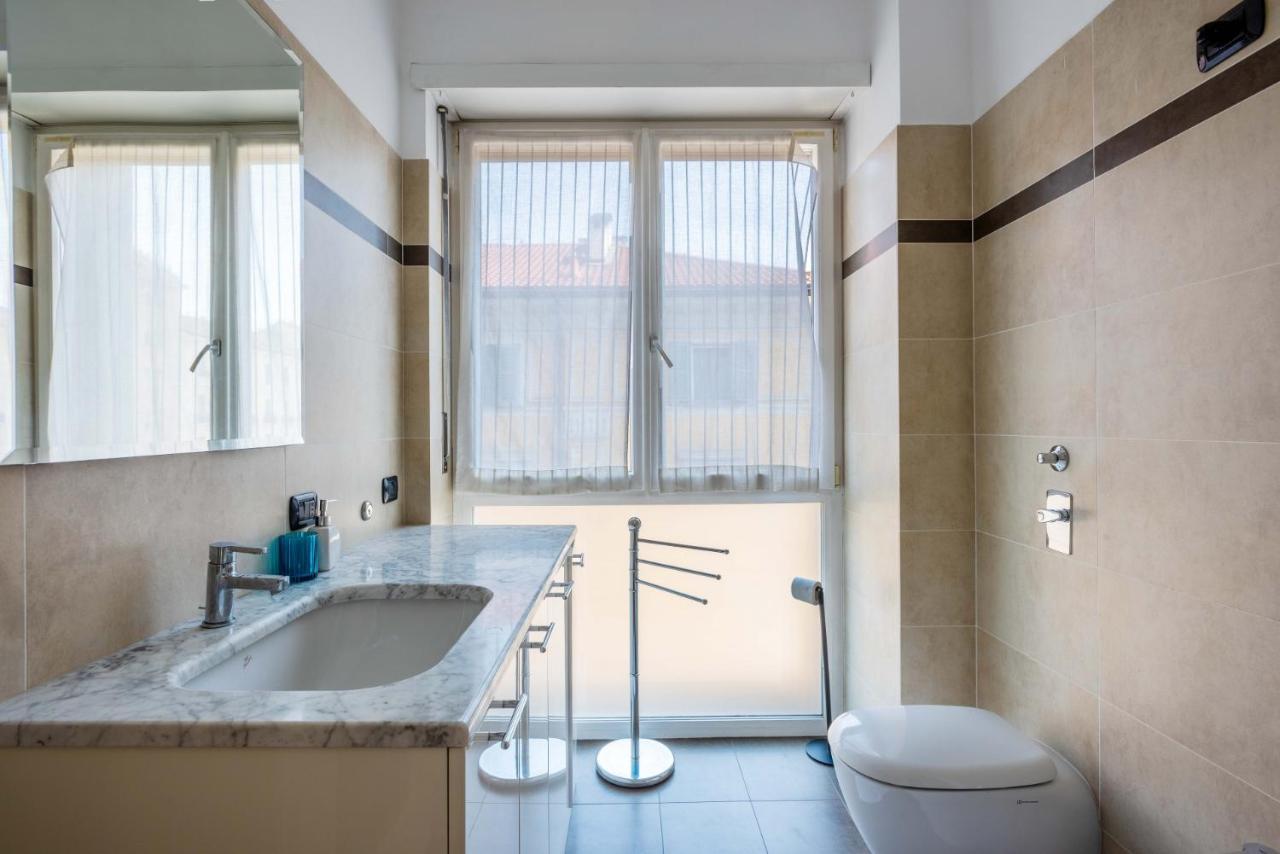 Amazing House In Porta Venezia By Easylife