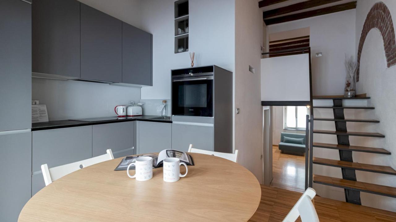 Italianway - Frisi 8 * Milan