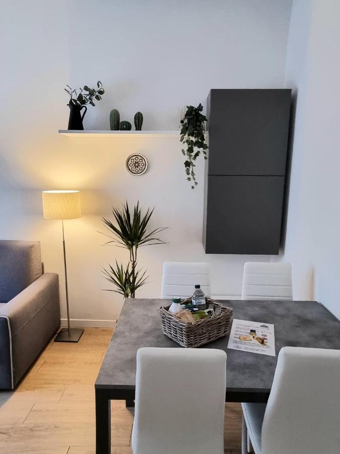 Apartment Prampolini 12 - Affittica