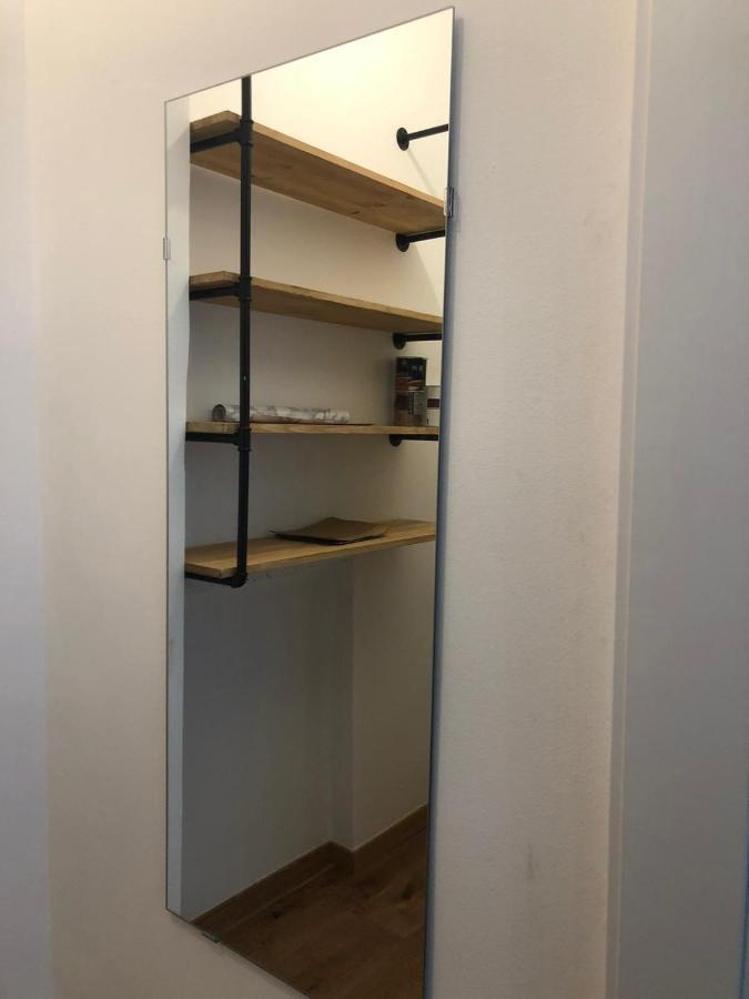 Apartment Trevi Industrial D *