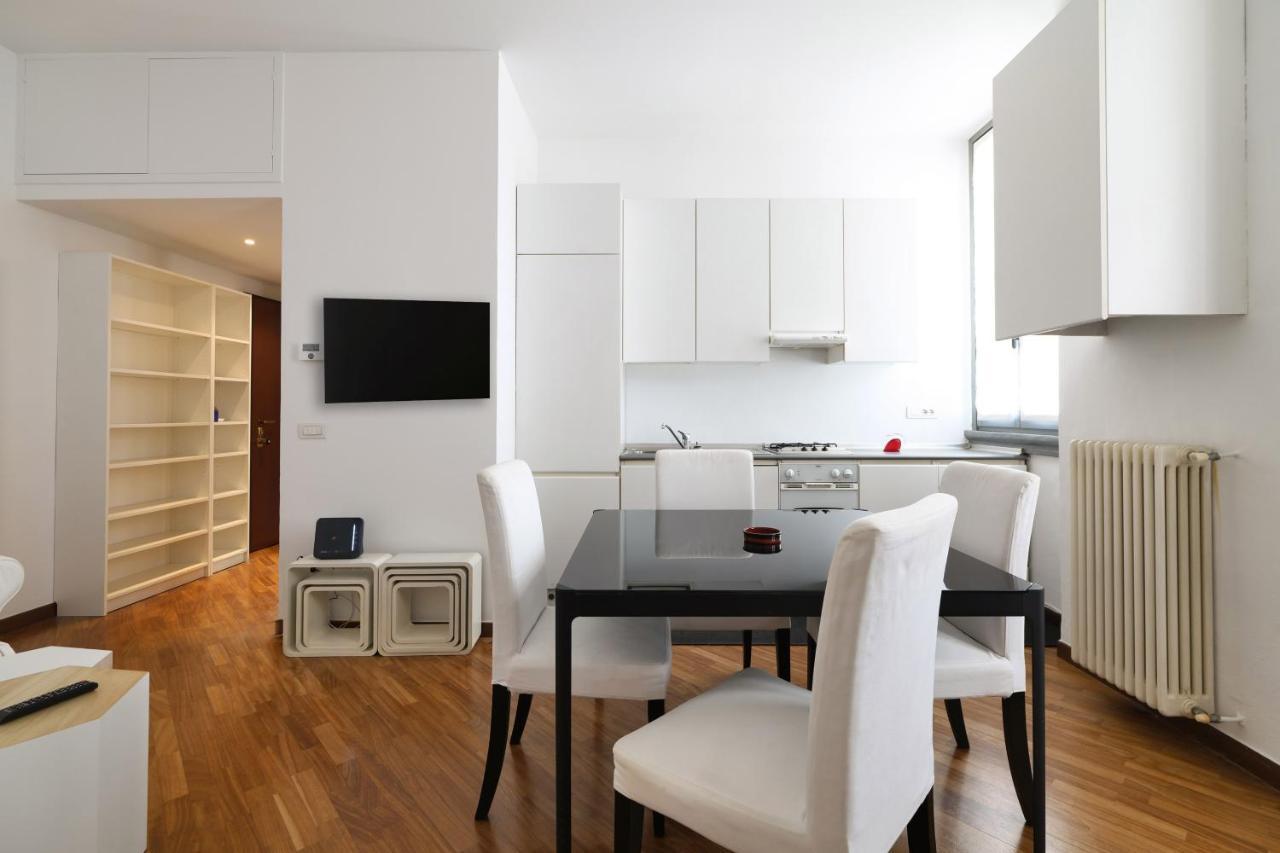 Charming San Babila Apt. Apartment Mailand
