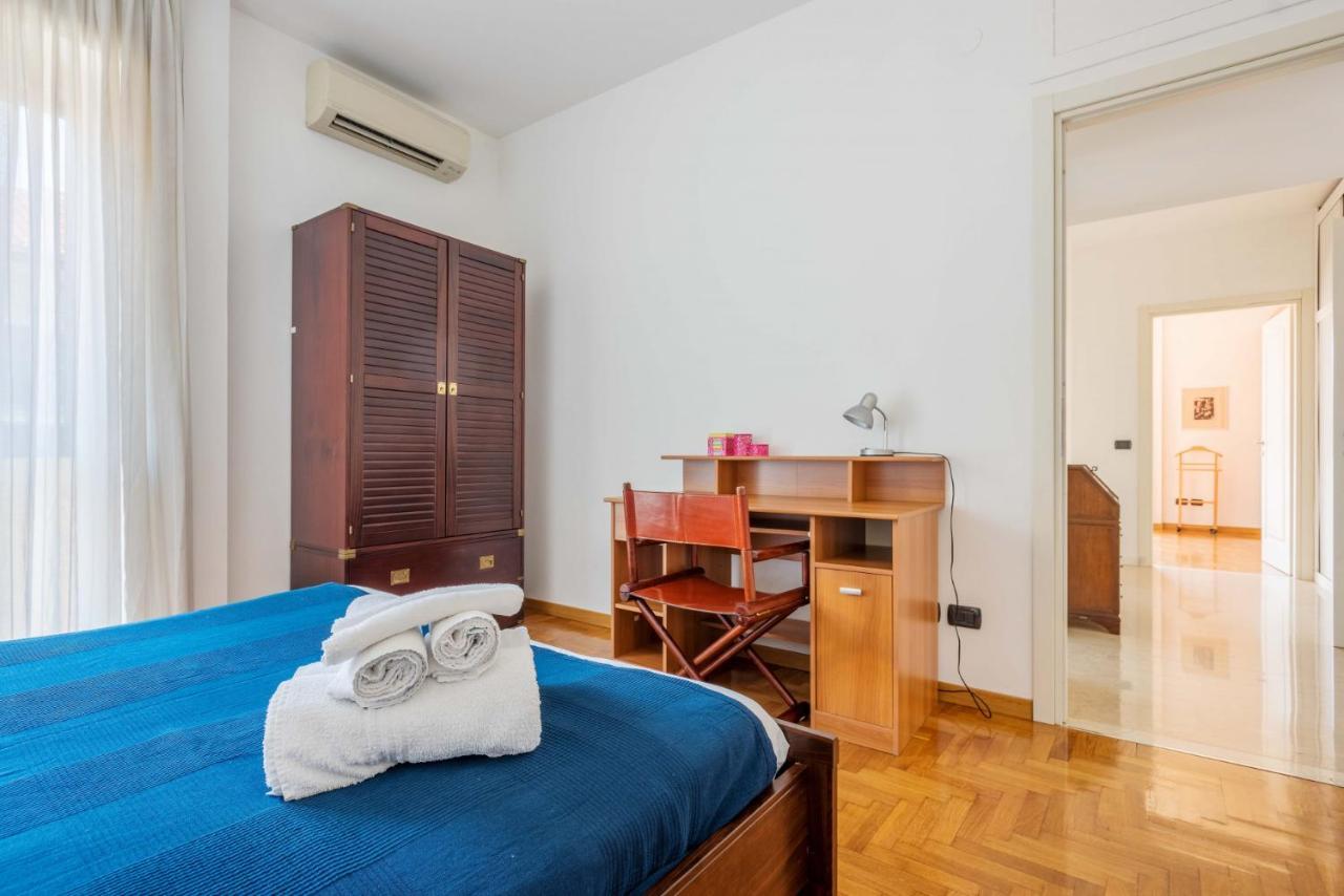 Amazing House In Porta Venezia By Easylife Apartment Milan