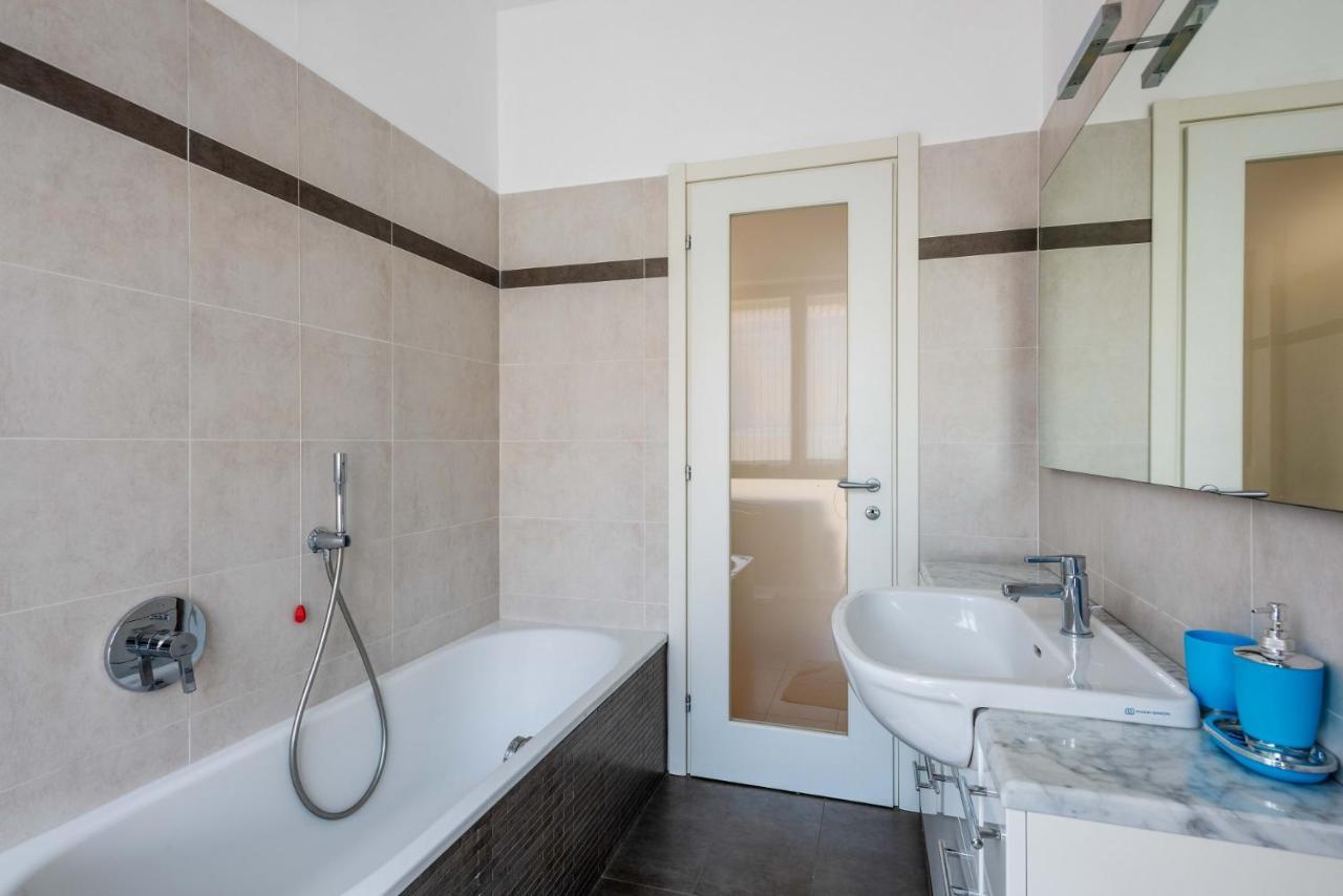 Amazing House In Porta Venezia By Easylife Apartment Milan