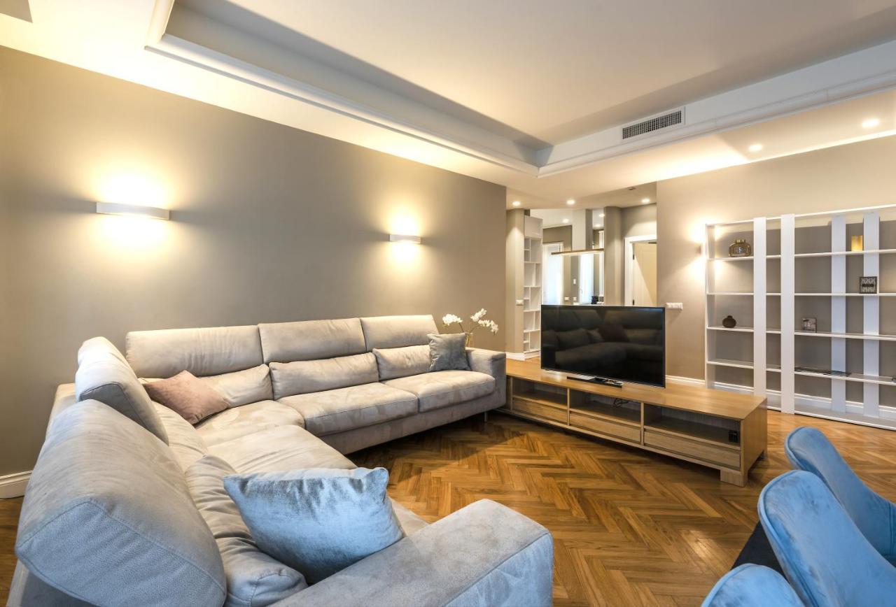 Apartment Heart Duomo District Mailand