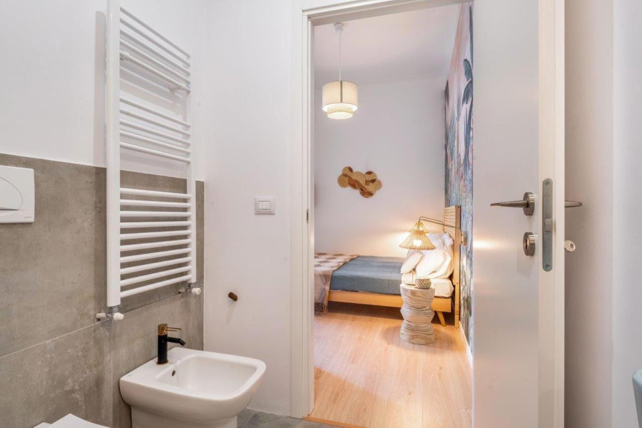 Tropical And New Flat In Porta Venezia By Easylife * Mailand