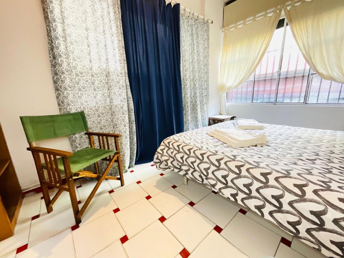 Apartment House In Navigli Center Milan