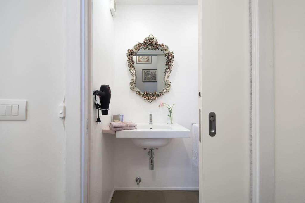 Romantic Loft Porta Venezia * Milão